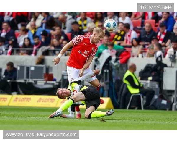 德甲球队补强策略及其赛季效果分析 德甲球队补强策略及其赛季效果分析